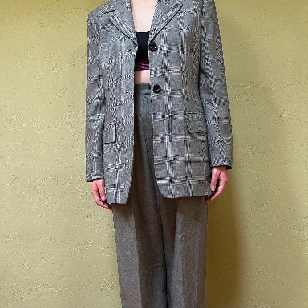 Retro 90’s “Jones New York” Suit (S)